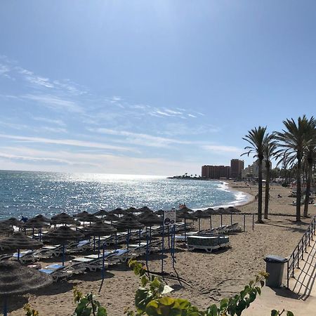 Victoria Luxury Beachfront Apartment In Benalmadena Costa Екстер'єр фото