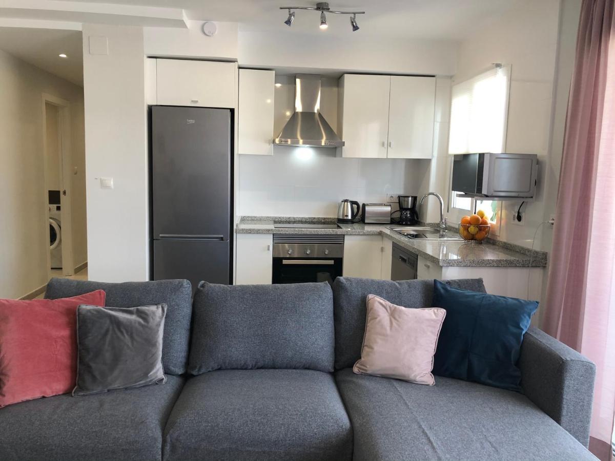 Victoria Luxury Beachfront Apartment In Benalmadena Costa Екстер'єр фото