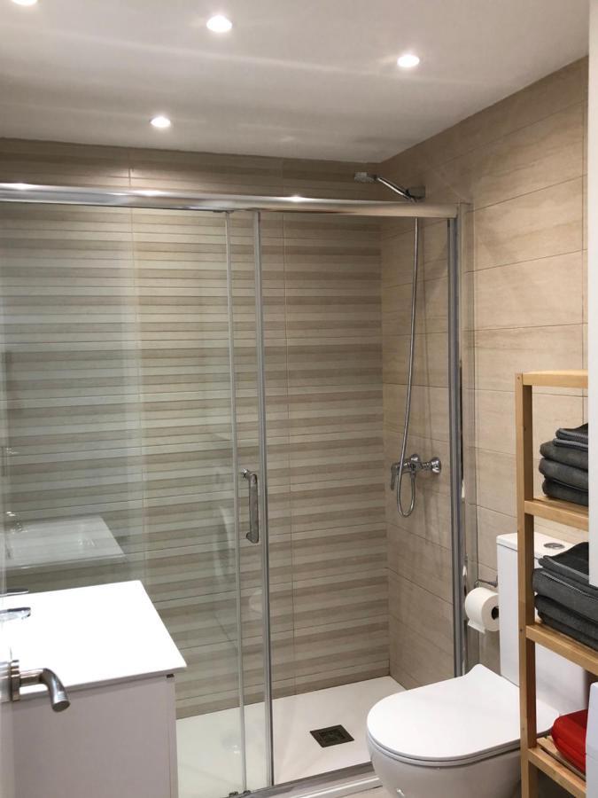 Victoria Luxury Beachfront Apartment In Benalmadena Costa Екстер'єр фото
