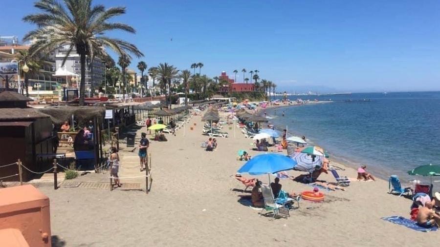 Victoria Luxury Beachfront Apartment In Benalmadena Costa Екстер'єр фото