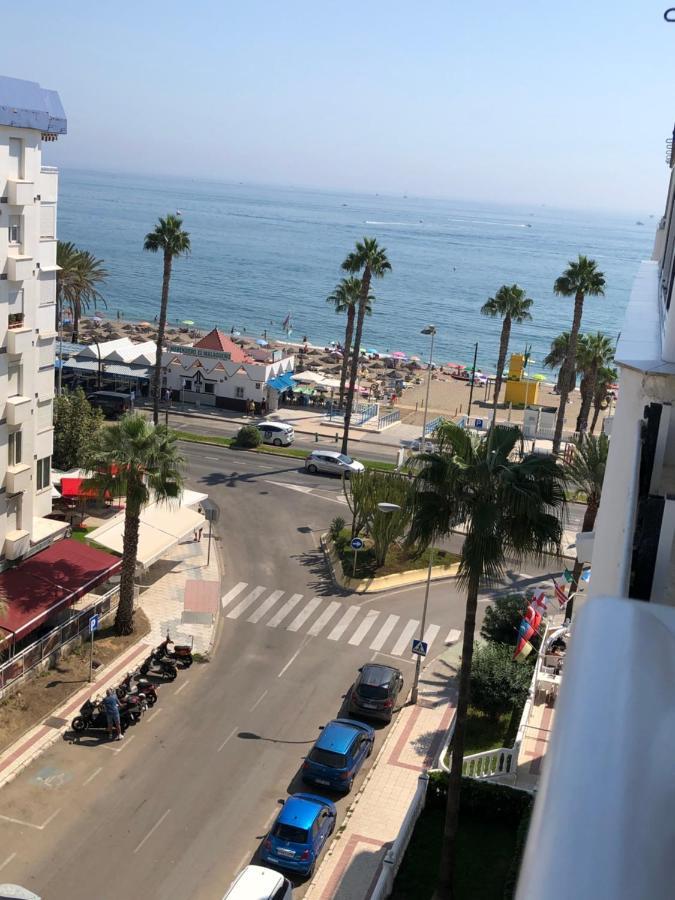 Victoria Luxury Beachfront Apartment In Benalmadena Costa Екстер'єр фото