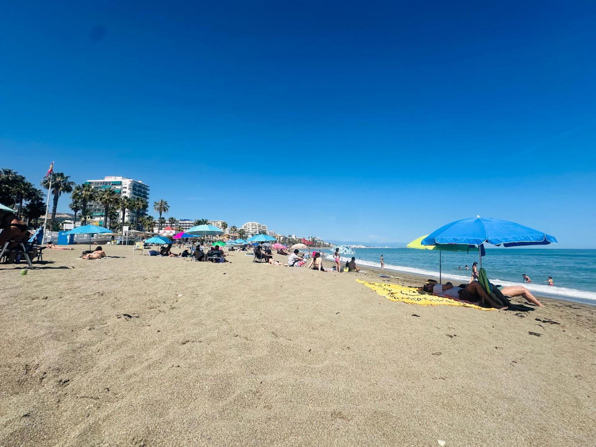 Victoria Luxury Beachfront Apartment In Benalmadena Costa Екстер'єр фото